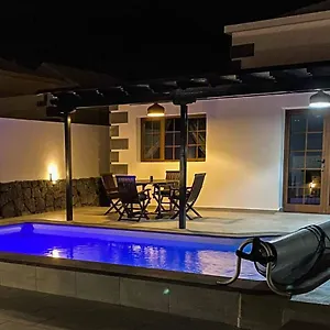 https://arabella.in-canary-islands.com