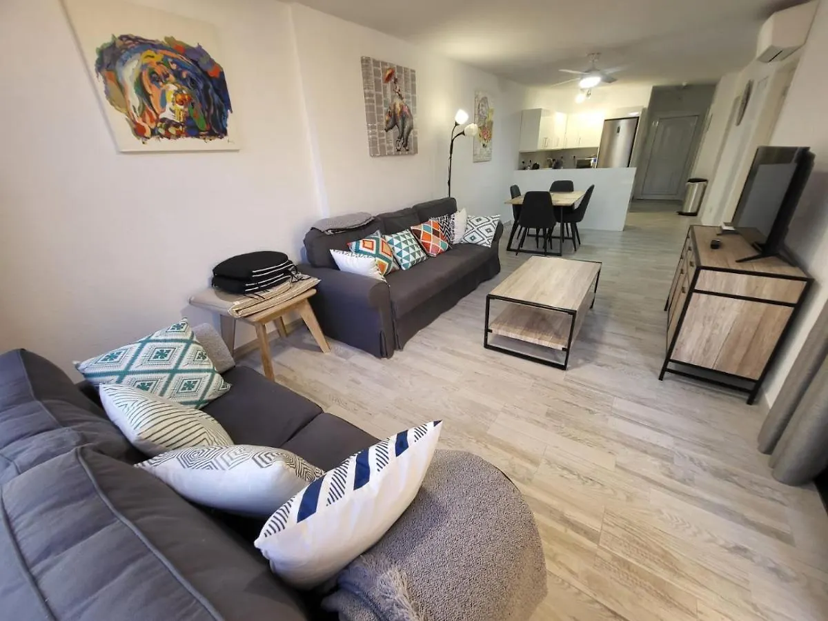 Castle Harbour 2 Apartment Los Cristianos  0*, Los Cristianos (Tenerife)